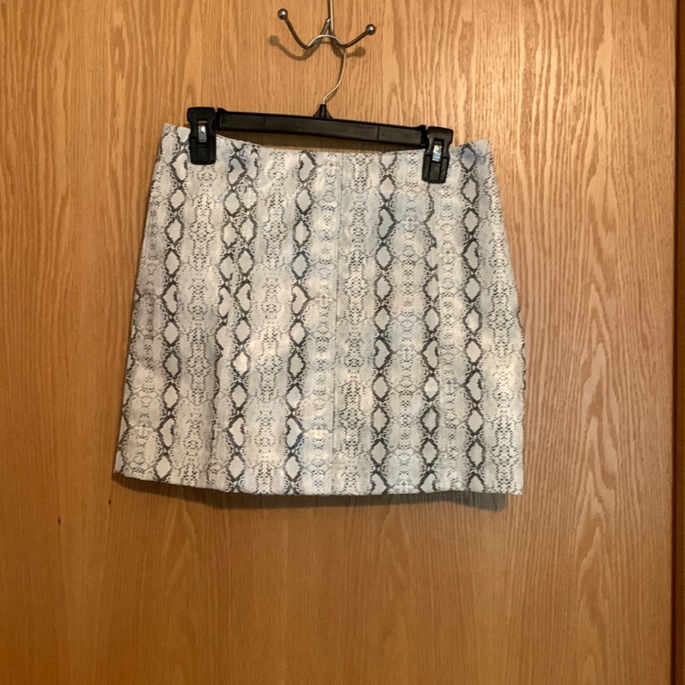 Faux leather snake skin mini skirt